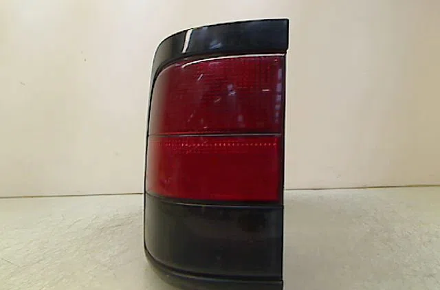 Feu arrière gauche Peugeot 806 (221) 2.1 td 12v (1996-1999) occasion