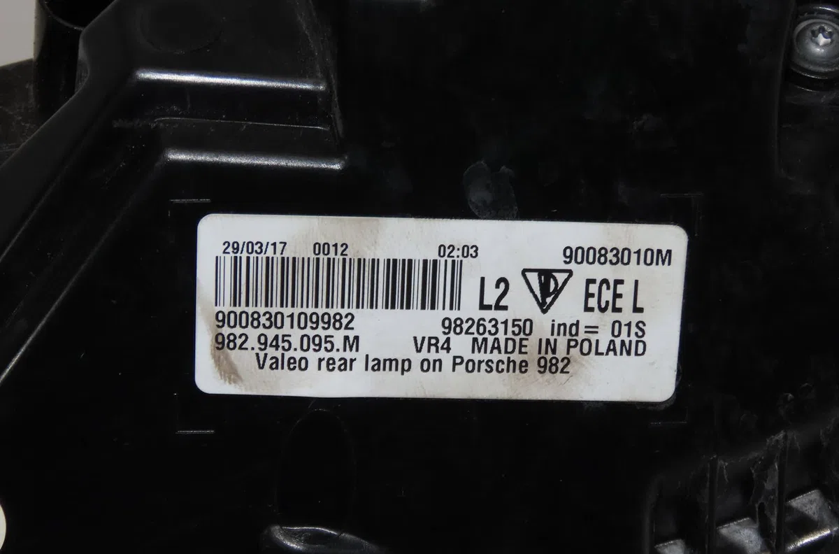 Feu arrière gauche Porsche 718 BOXSTER (982) 2.5 s (982330, 982331) (2016) occasion