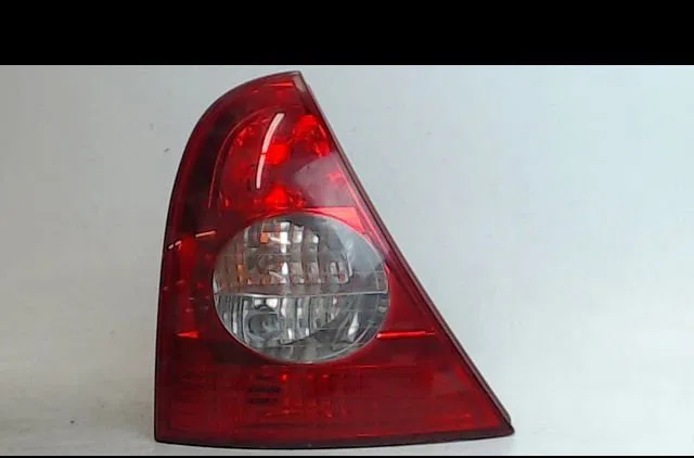 Feu arrière gauche RENAULT CLIO 2003 occasion
