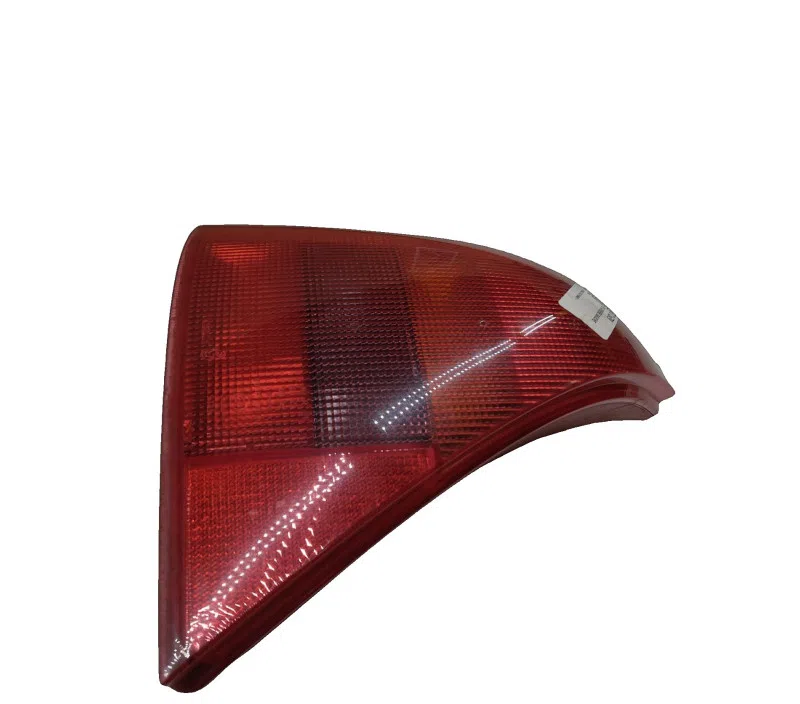 FEU ARRIERE GAUCHE RENAULT CLIO 7700410515
