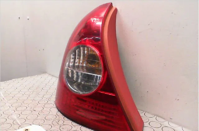 Feu arrière gauche Renault CLIO II (BB_, CB_) 1.2 (bb0a, bb0f, bb10, bb1k, bb28, bb2d, bb2h, cb0a,... (1998-2010) 5 port