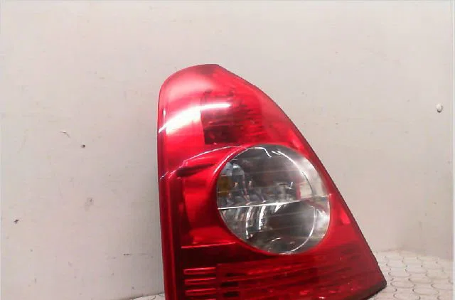 Feu arrière gauche Renault CLIO II (BB_, CB_) 1.2 (bb0a, bb0f, bb10, bb1k, bb28, bb2d, bb2h, cb0a,... (1998-2010) 5 port