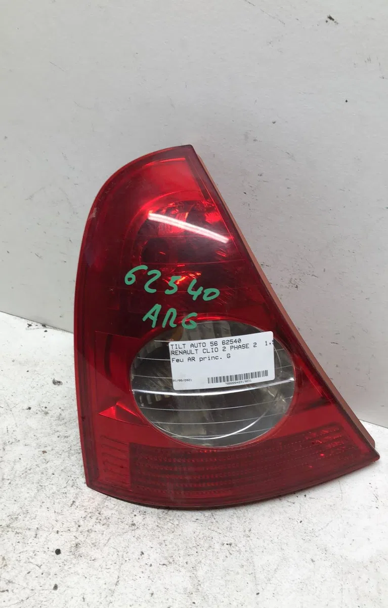 Feu arrière gauche Renault CLIO II (BB_, CB_) 1.5 dci (b-cb08) (2001-2005) 5 portes occasion