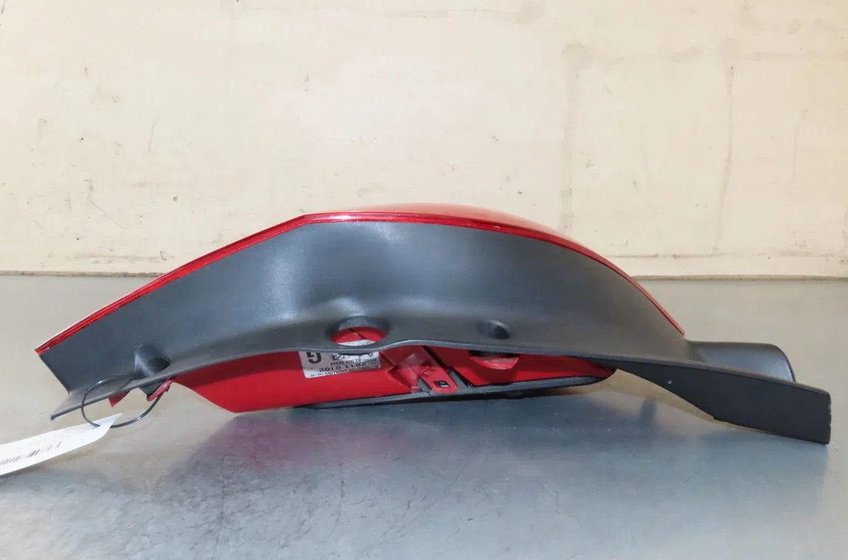 Feu arrière gauche Renault CLIO III (BR0-1, CR0-1) 1.5 dci (br0h, cr0h, cr1s, br1s) (2005-2014) 3 portes occasion