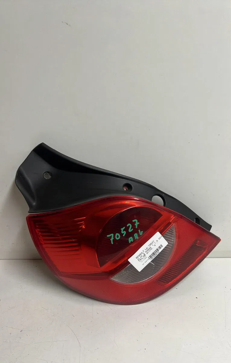 Feu arrière gauche Renault CLIO III (BR0-1, CR0-1) 1.5 dci (br17, cr17) (2005-2012) 5 portes occasion