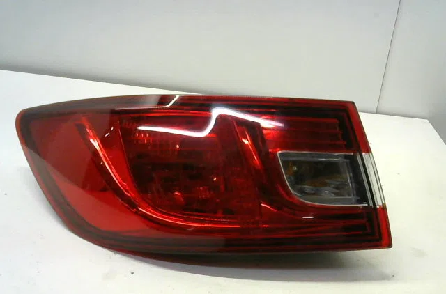 Feu arrière gauche RENAULT CLIO IV  0.9i TCE occasion