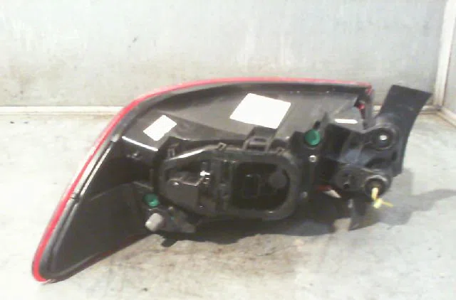 Feu arrière gauche RENAULT CLIO IV 2013 occasion