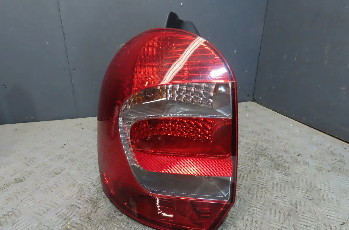 Feu arrière gauche Renault CLIO IV (BH_) 0.9 tce 75 (bhnp) (2018) occasion