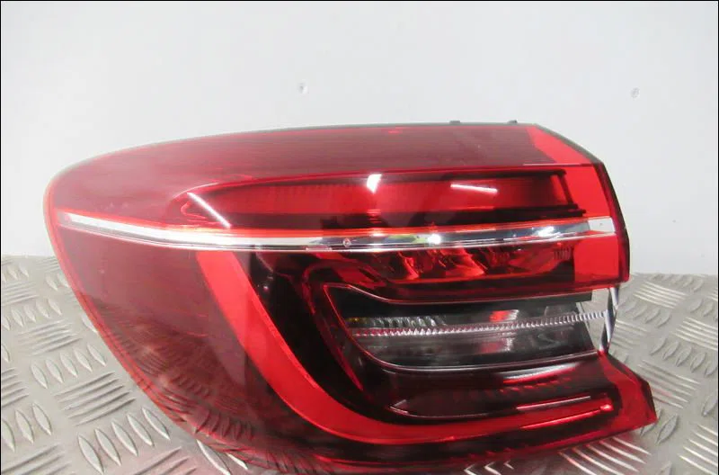 Feu arrière gauche Renault CLIO V (B7_) 1.0 sce 65 (b7mg) (2021) occasion
