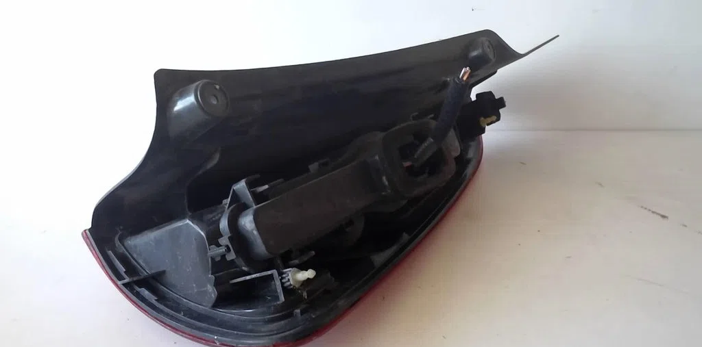 Feu arrière gauche Renault ESPACE IV (JK0-1_) 2.2 dci (jk0h) (2002-2006) occasion
