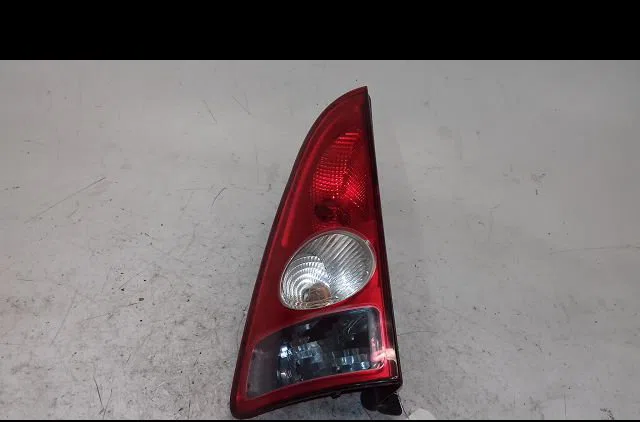 Feu arrière gauche Renault ESPACE IV (JK0-1_) 2.2 dci (jk0h) (2002-2006) occasion