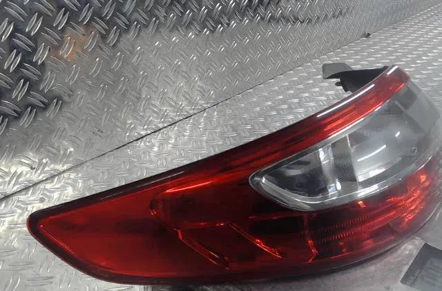 Feu arrière gauche Renault FLUENCE (L3_) 1.5 dci (l30s) (2010) occasion