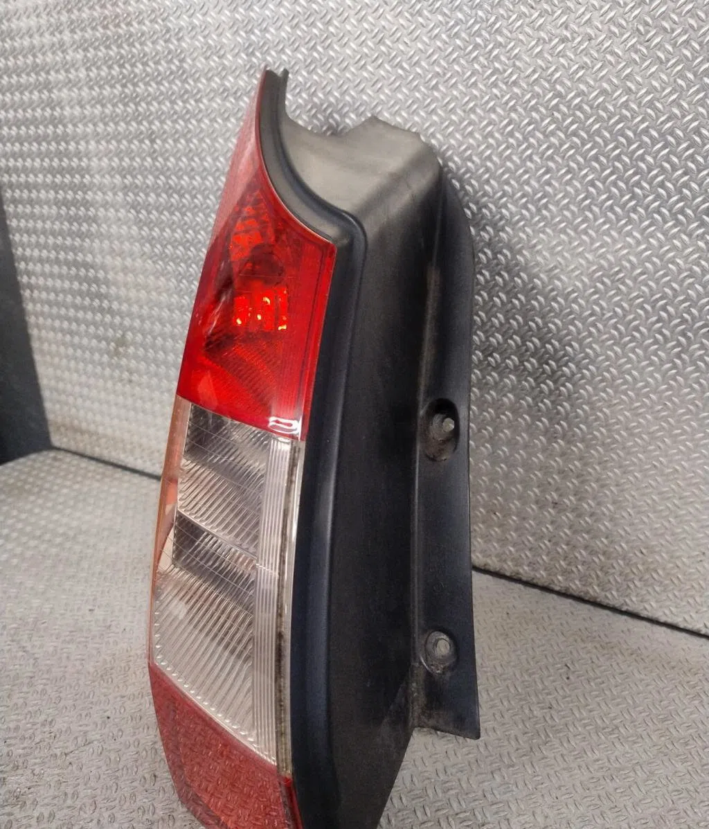 Feu arrière gauche RENAULT GRAND SCENIC 2  GRAND SCENIC 2 PHASE 1 occasion
