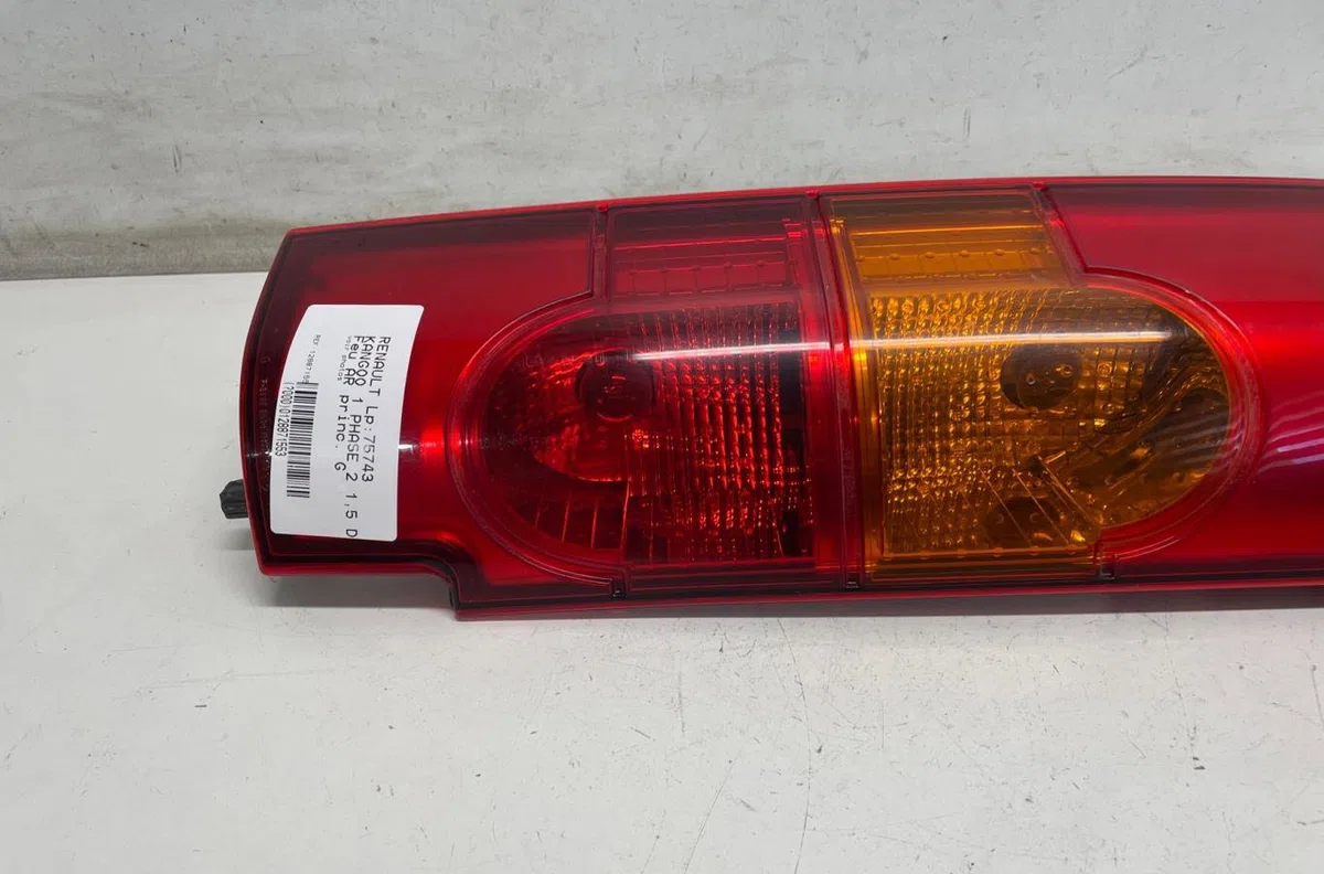 Feu arrière gauche Renault KANGOO Express (FC0-1_) 1.5 dci (fc1g) (2005) occasion