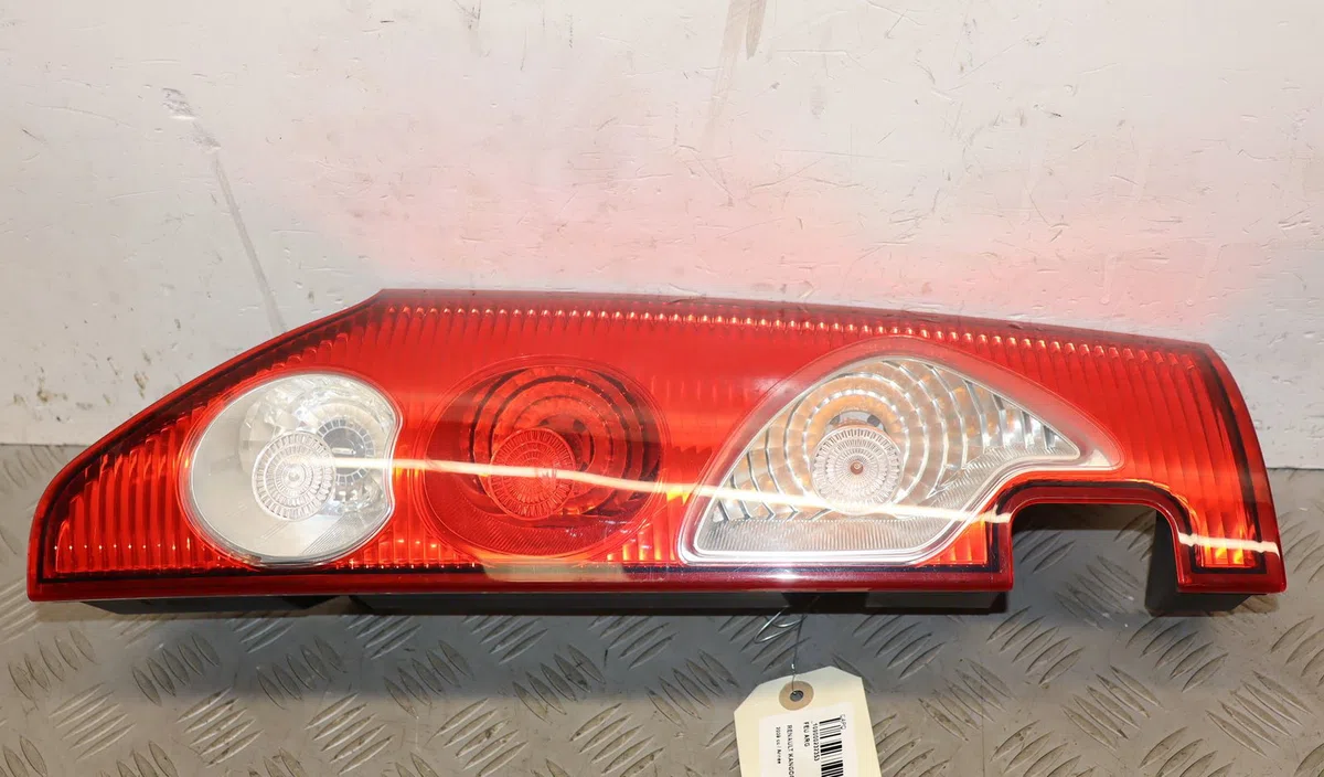 Feu arrière gauche Renault KANGOO Express (FW0-1_) 1.5 dci 105 (fw0f) (2008) occasion