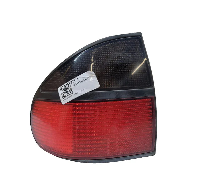 FEU ARRIERE GAUCHE RENAULT LAGUNA 7701038275