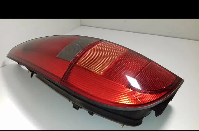 Feu arrière gauche Renault LAGUNA I Nevada (K56_) 2.2 dt (k569) (1996-2001) occasion