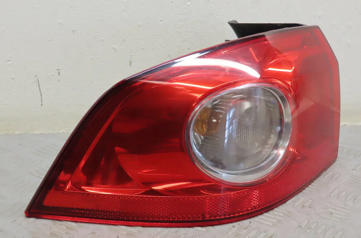 Feu arrière gauche Renault LAGUNA II (BG0-1_) 1.9 dci (bg1a, bg1w, bg0g) (2005-2007) occasion