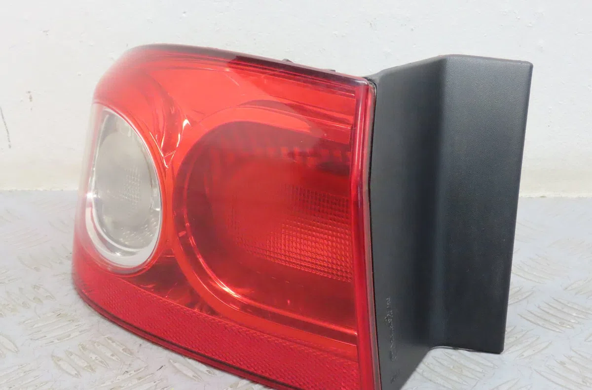 Feu arrière gauche Renault LAGUNA II (BG0-1_) 1.9 dci (bg1a, bg1w, bg0g) (2005-2007) occasion