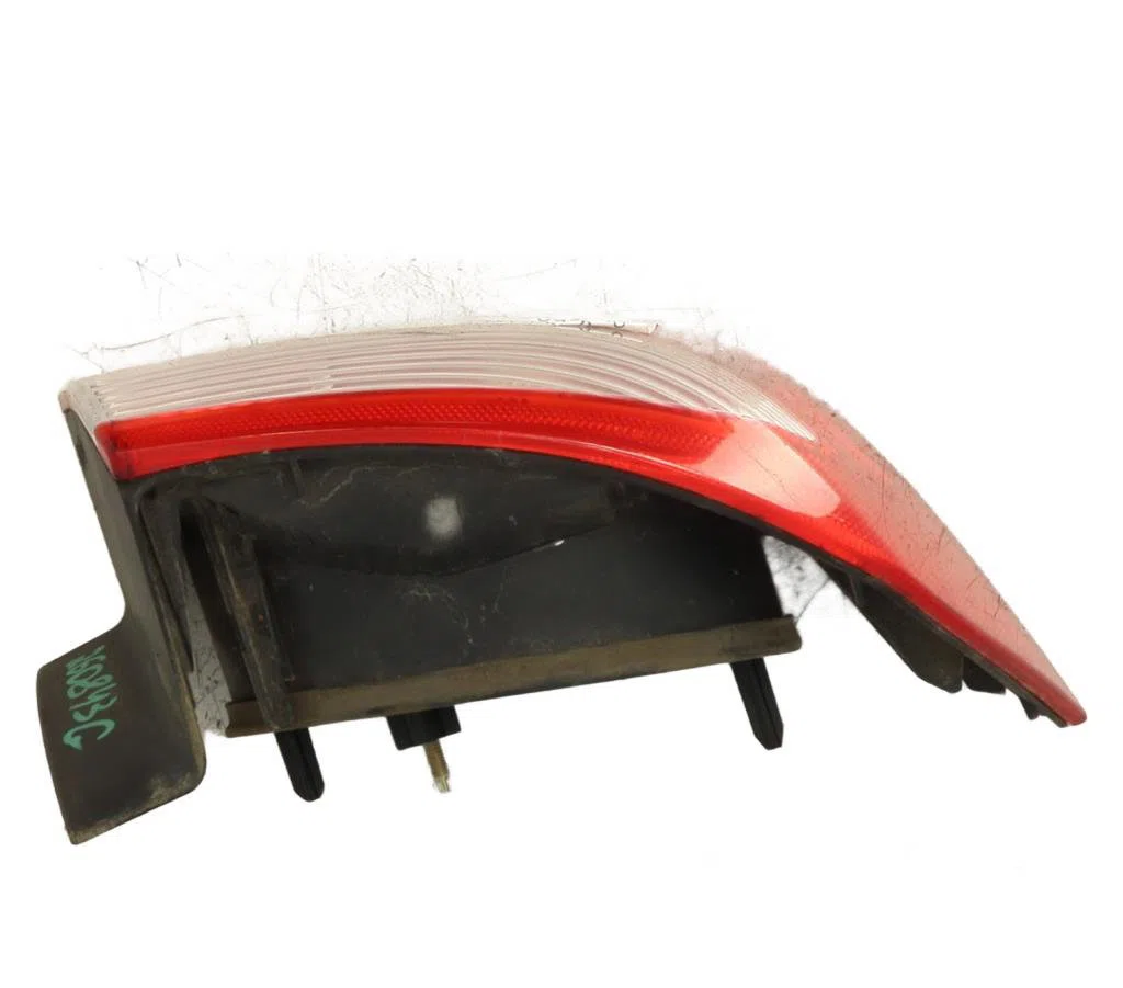 Feu arrière gauche Renault LAGUNA II (BG0-1_) 2.0 16v (bg00, bg0k, bg0p, bg0w) (2002-2007) 5 portes occasion