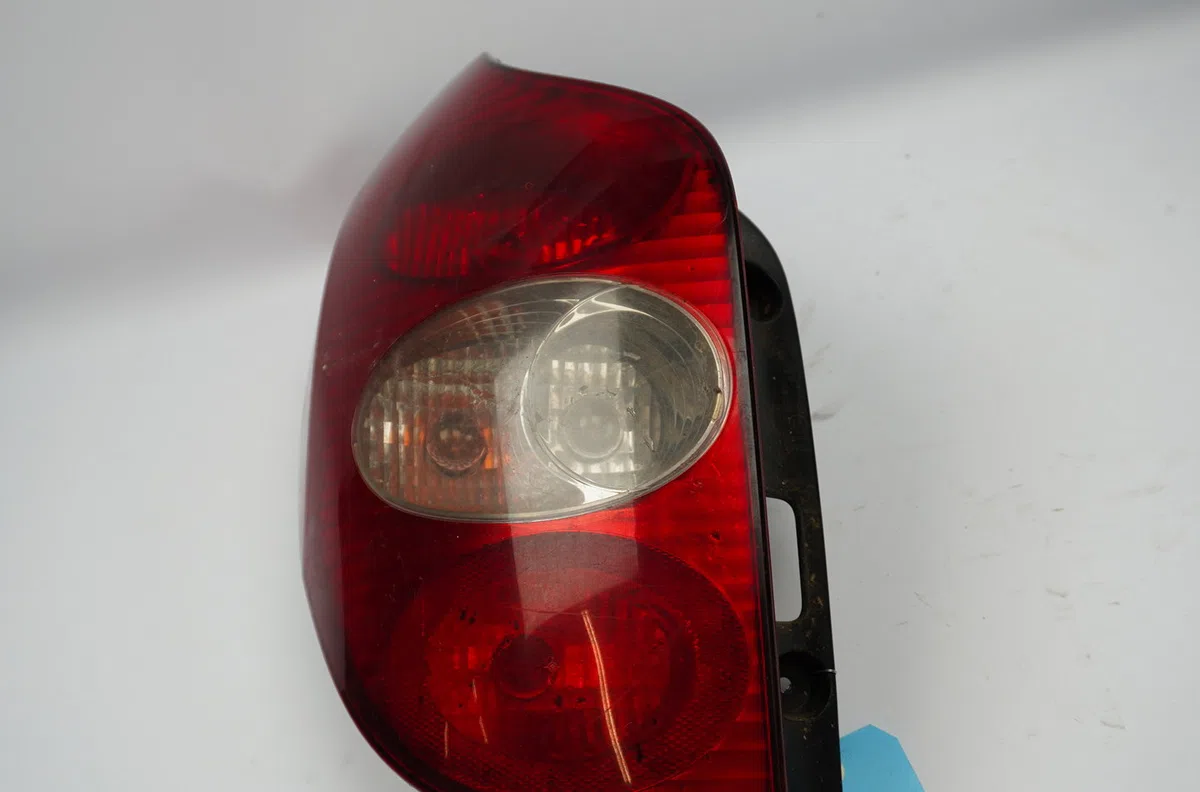 Feu arrière gauche Renault LAGUNA II Grandtour (KG0-1_) 1.9 dci (kg0g) (2001-2007) occasion
