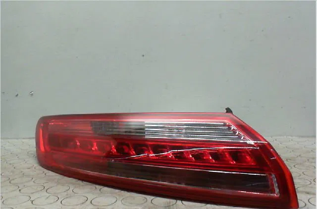 Feu arrière gauche RENAULT LAGUNA III  2.0 DCI 150ch occasion