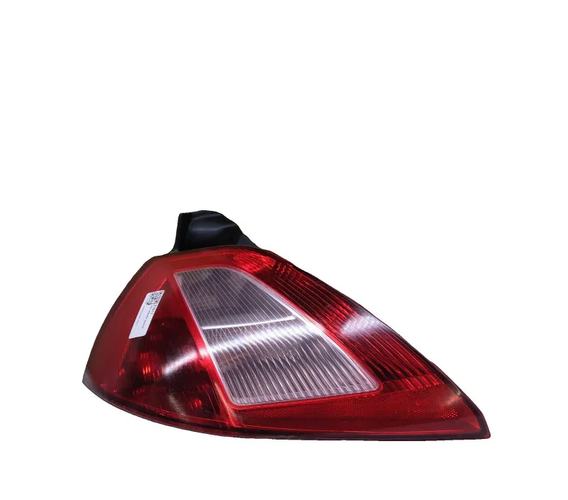 FEU ARRIERE GAUCHE RENAULT MEGANE 8200073236