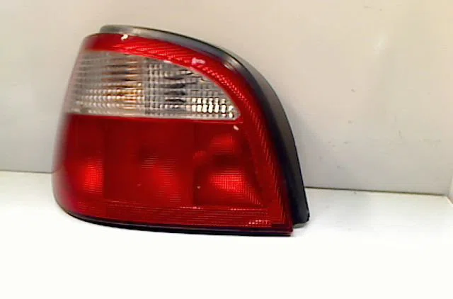 Feu arrière gauche RENAULT MEGANE I  1.9 DTI occasion
