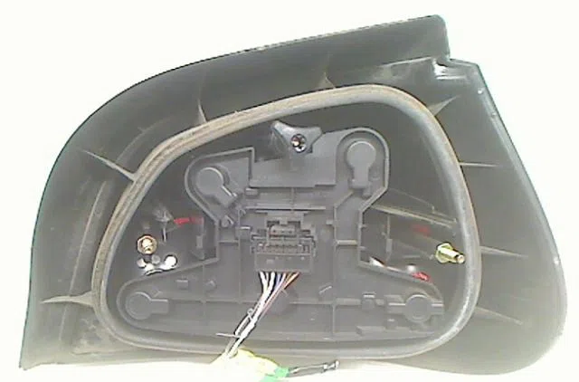 Feu arrière gauche Renault MEGANE I (BA0-1_) 1.4 e (ba0e, ba0v) (1996-2003) occasion