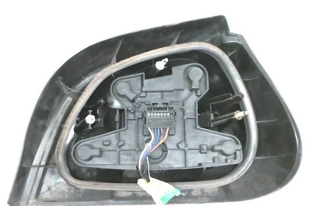 Feu arrière gauche Renault MEGANE I (BA0-1_) 1.6 e (ba0f, ba0s) (1996-1999) occasion