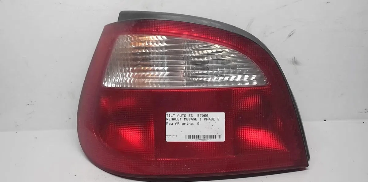 Feu arrière gauche Renault MEGANE I (BA0-1_) 1.9 d eco (ba0a, ba0u, ba0r) (1996-2003) occasion