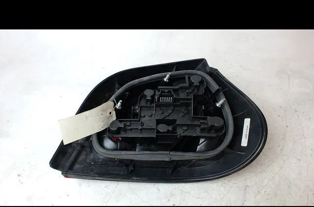 Feu arrière gauche Renault MEGANE I (BA0-1_) 1.9 dci (ba05, ba1f) (2001-2003) occasion