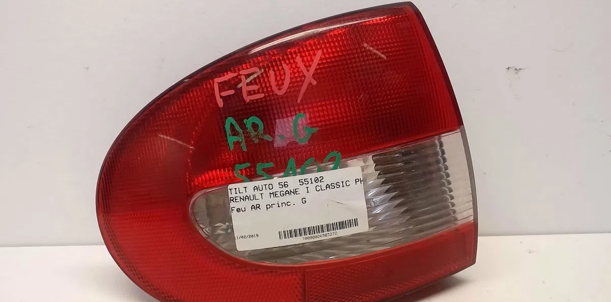 Feu arrière gauche Renault MEGANE I Classic (LA0-1_) 1.4 16v (la0d, la1h, la0w, la10) (1999-2003) occasion