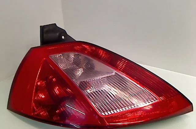 Feu arrière gauche RENAULT MEGANE II  1.5 DCI 100ch occasion