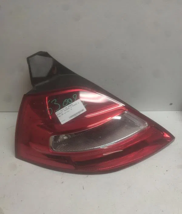 Feu arrière gauche Renault MEGANE II (BM0-1_, CM0-1_) 1.9 dci (2005-2009) occasion