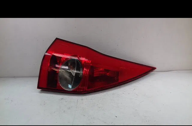 Feu arrière gauche Renault MEGANE II Break (KM0-1_) 1.5 dci (km0f, km0t, km2b) (2003-2006) occasion
