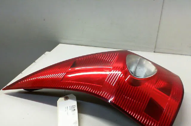 Feu arrière gauche RENAULT MEGANE II occasion