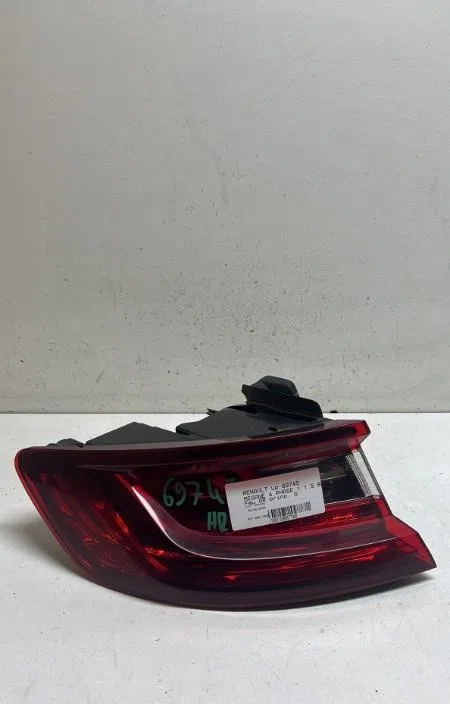 Feu arrière gauche Renault MEGANE IV 3-5 portes (B9A-M-N_) 1.5 dci 90 (b9a1) (2015) occasion