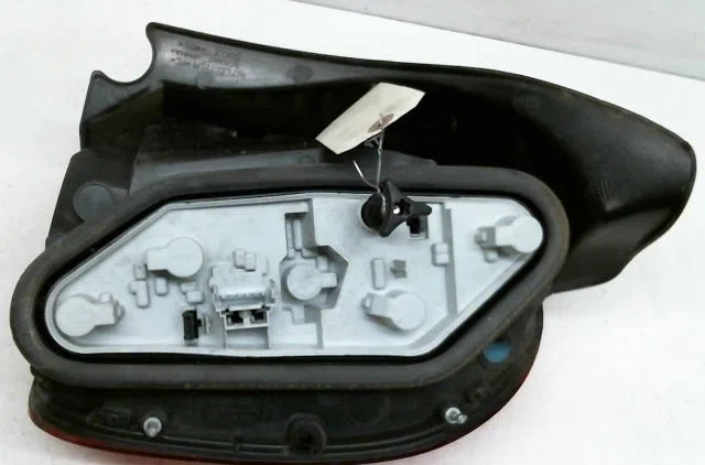 Feu arrière gauche Renault MODUS - GRAND MODUS (F-JP0_) 1.5 dci 75 (2010) 5 portes occasion