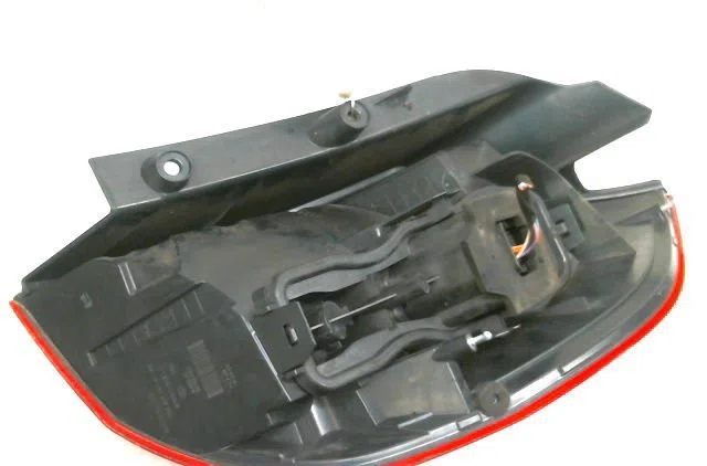 Feu arrière gauche Renault SCÉNIC II (JM0-1_) 1.9 dci (jm14) (2005-2008) 5 portes occasion