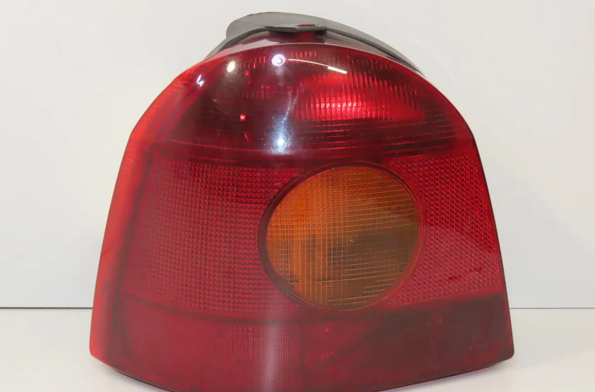 Feu arrière gauche Renault TWINGO I (C06_) 1.2 16v (c06c, c06d, c06k) (2001-2007) 3 portes occasion