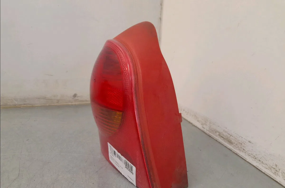 Feu arrière gauche Renault TWINGO I (C06_) 1.2 16v (c06c, c06d, c06k) (2001-2007) 3 portes occasion