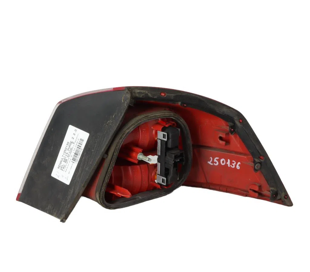 Feu arrière gauche Renault VEL SATIS (BJ0_) 2.0 dci (bj03) (2005) occasion
