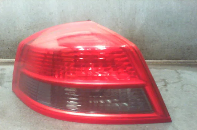 Feu arrière gauche Renault VEL SATIS (BJ0_) 3.5 v6 (bj0r, bj0v, bj0u) (2002) occasion