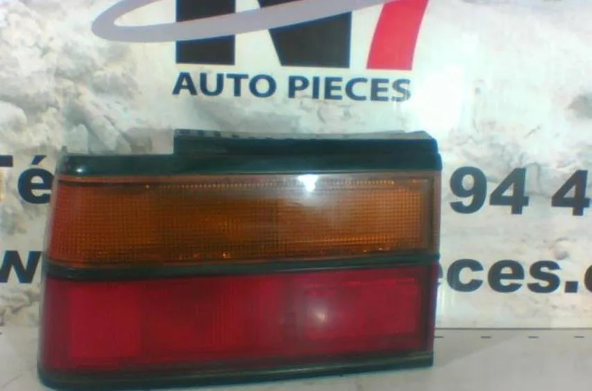 Feu arrière gauche ROVER 200 1 PHASE 3 occasion