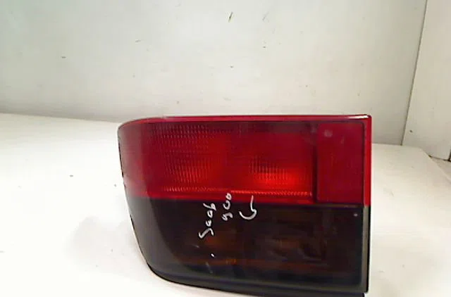 Feu arrière gauche Saab 900 II Coupé 2.0 i (1993-1994) occasion