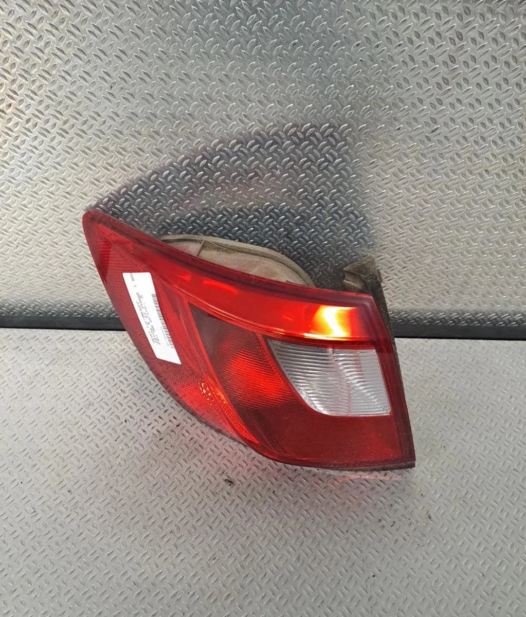 Feu arrière gauche SEAT IBIZA 4  IBIZA 4 ST PHASE 1 BREAK occasion