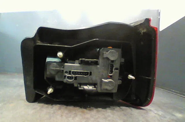 Feu arrière gauche Seat IBIZA II (6K1) 1.4 16v (2000-2002) occasion
