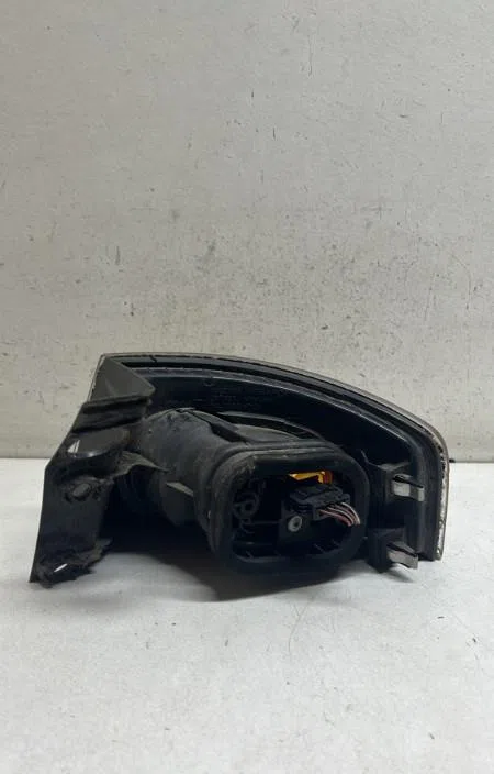 Feu arrière gauche Seat IBIZA III (6L1) 1.9 sdi (2002-2005) occasion