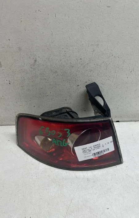 Feu arrière gauche Seat IBIZA III (6L1) 1.9 sdi (2002-2005) occasion